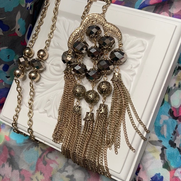 Gorgeous Necklace - Picture 2 of 5